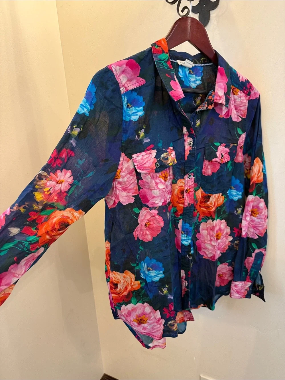 Sundance Brand Navy Floral Button-Up Shirt - Vibrant Pink & Blue Bloom Print